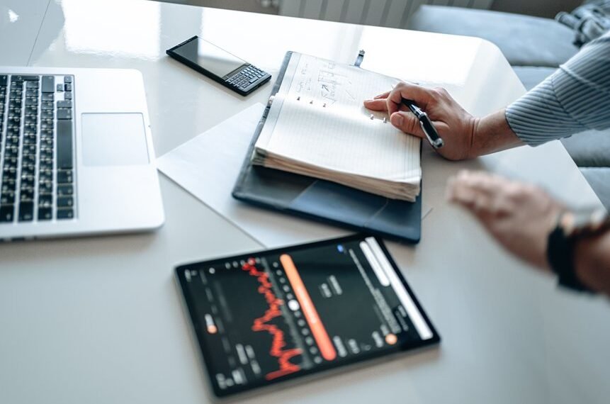 mobile data for decisions